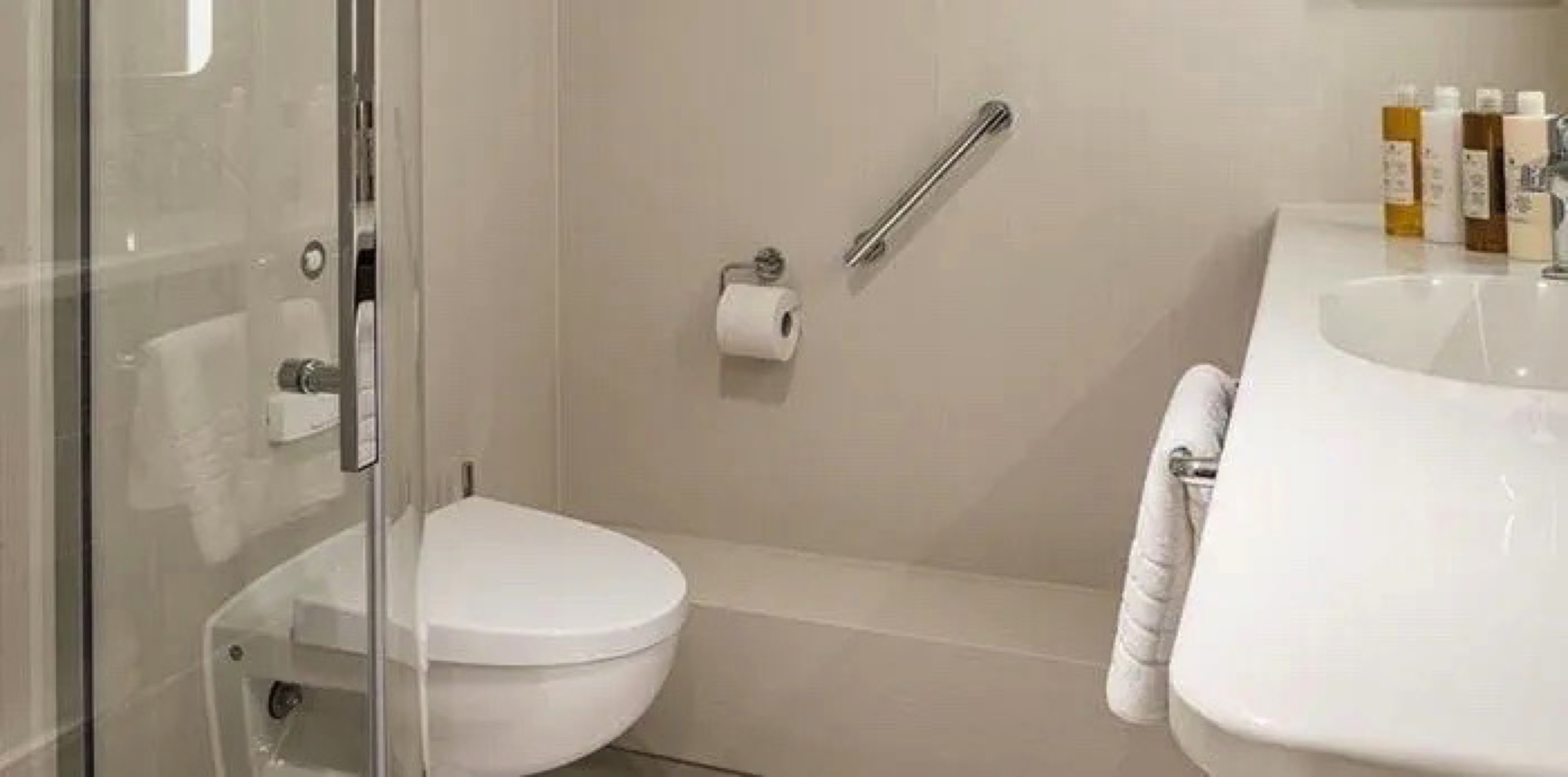 Twin Deluxe with Balcony